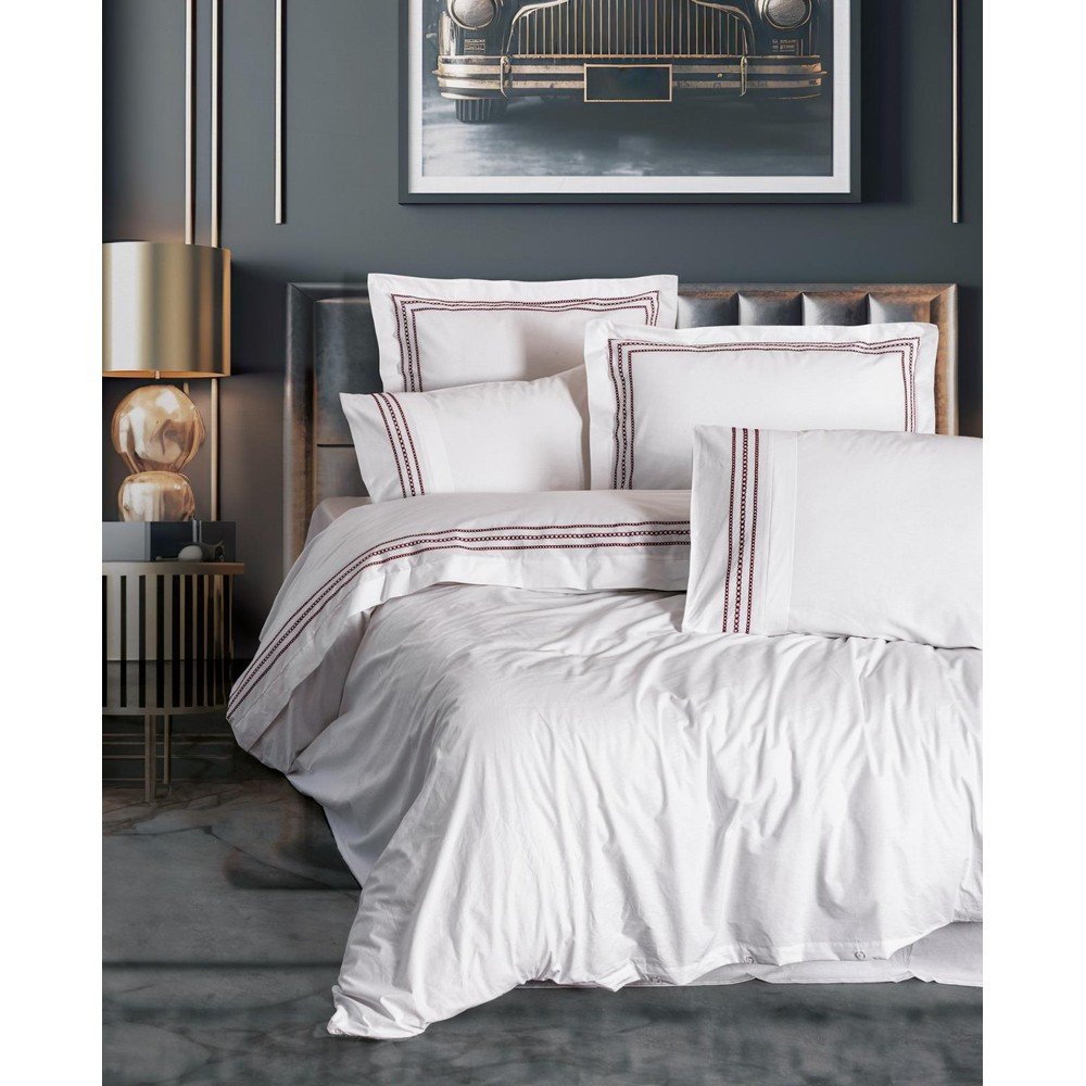 Biele obliečky na jednolôžko z bavlny Renforcé 140x200 cm Red Heritage Lines – Mila Home Luxury