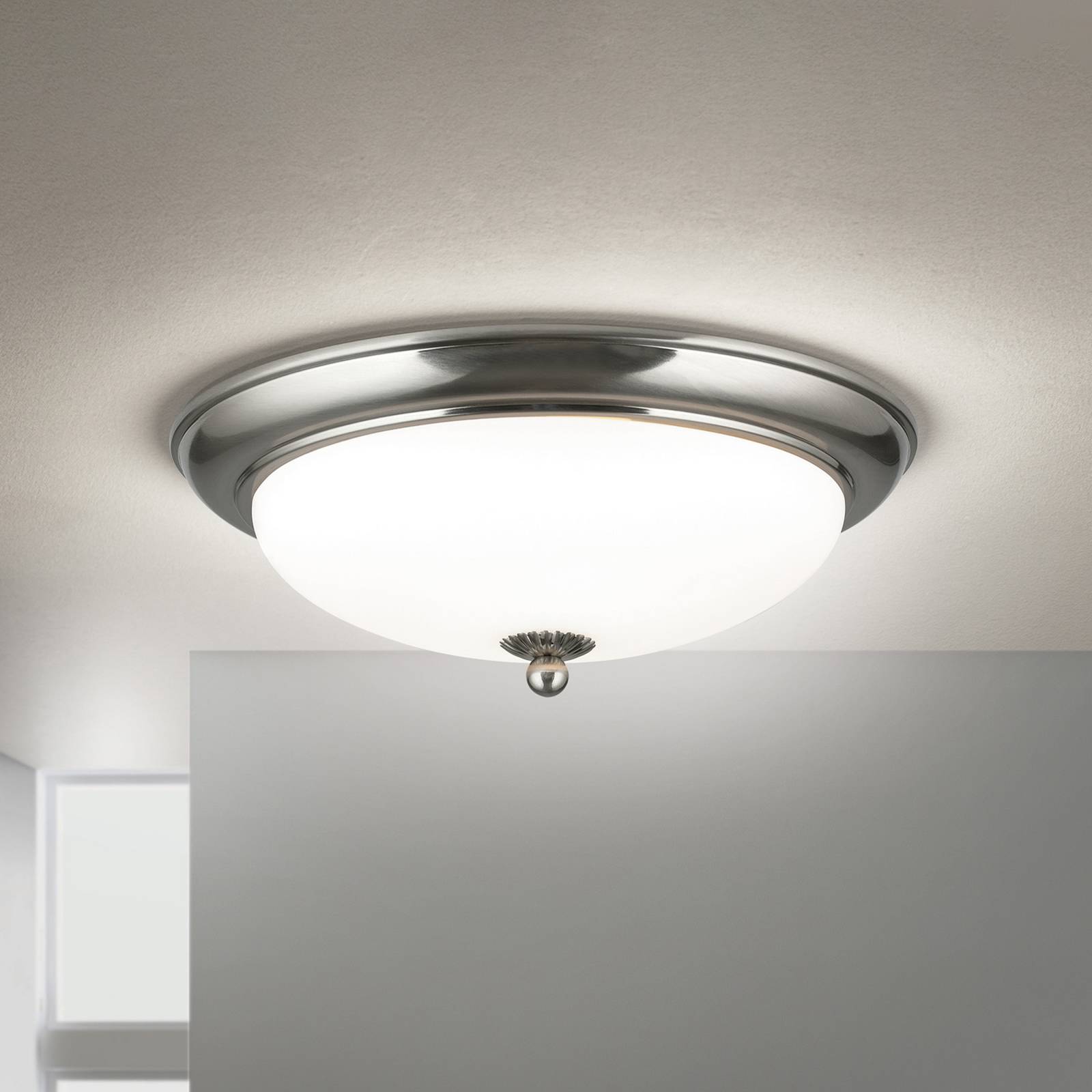 Stropné svietidlo Empire, Ø 35,5 cm, matný nikel, matné opálové sklo